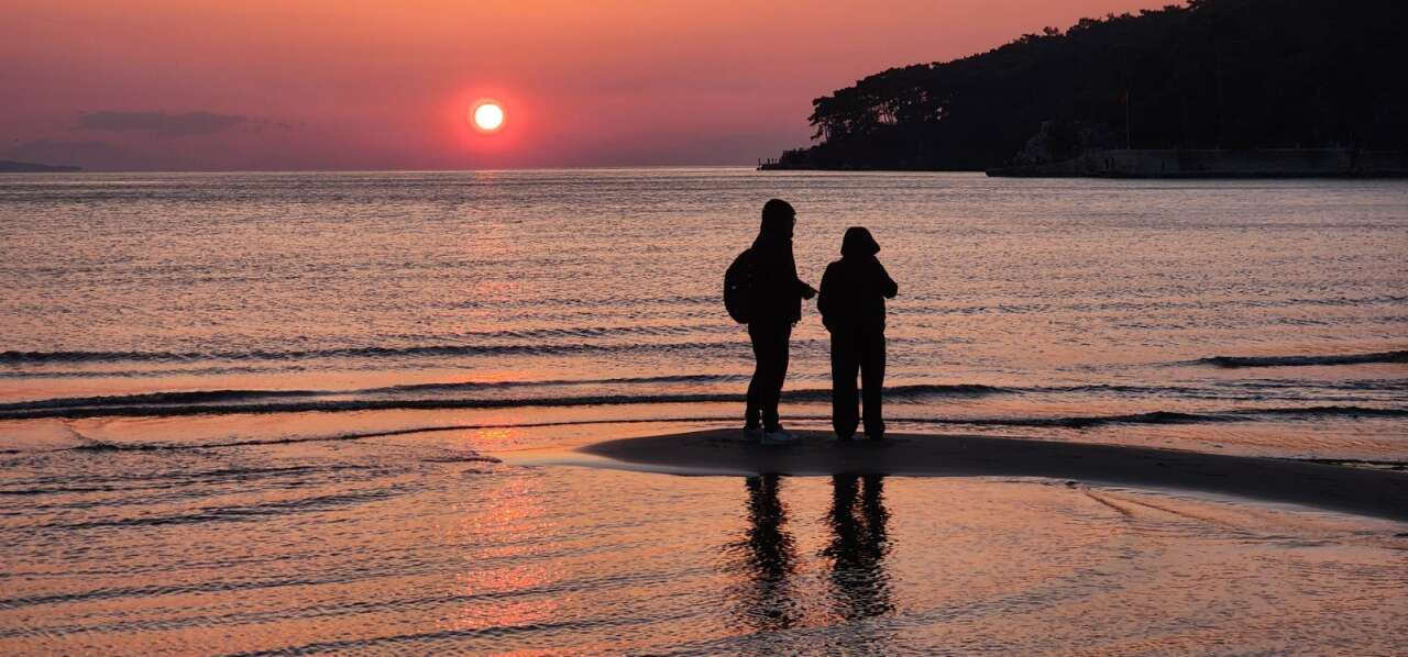 Sakin Kent Akyaka Yine Dünya Gündeminde: The Guardian Yazdı, Kitlesel Turizme Direnen Ender Sahil Kasabası Olarak Gösterdi 8